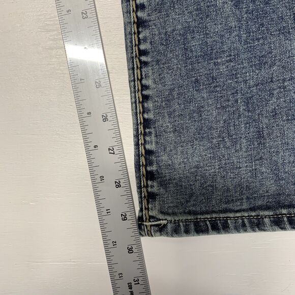 True Religion Women’s Jeans Size 26 Becca Mid Rise Bootcut - Picture 13 of 16